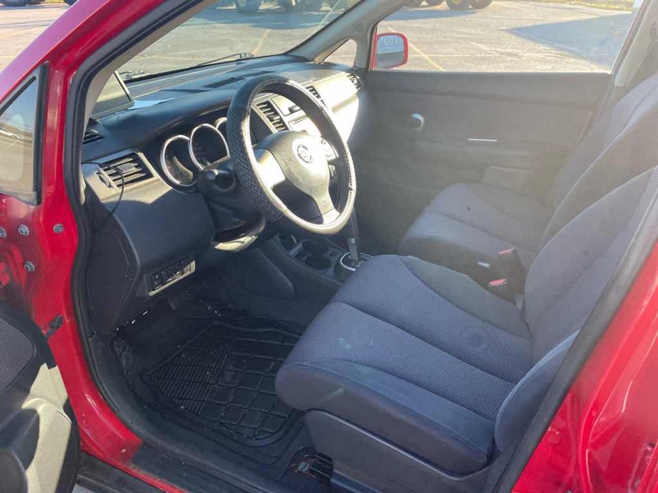 2008 Nissan Versa  Photo