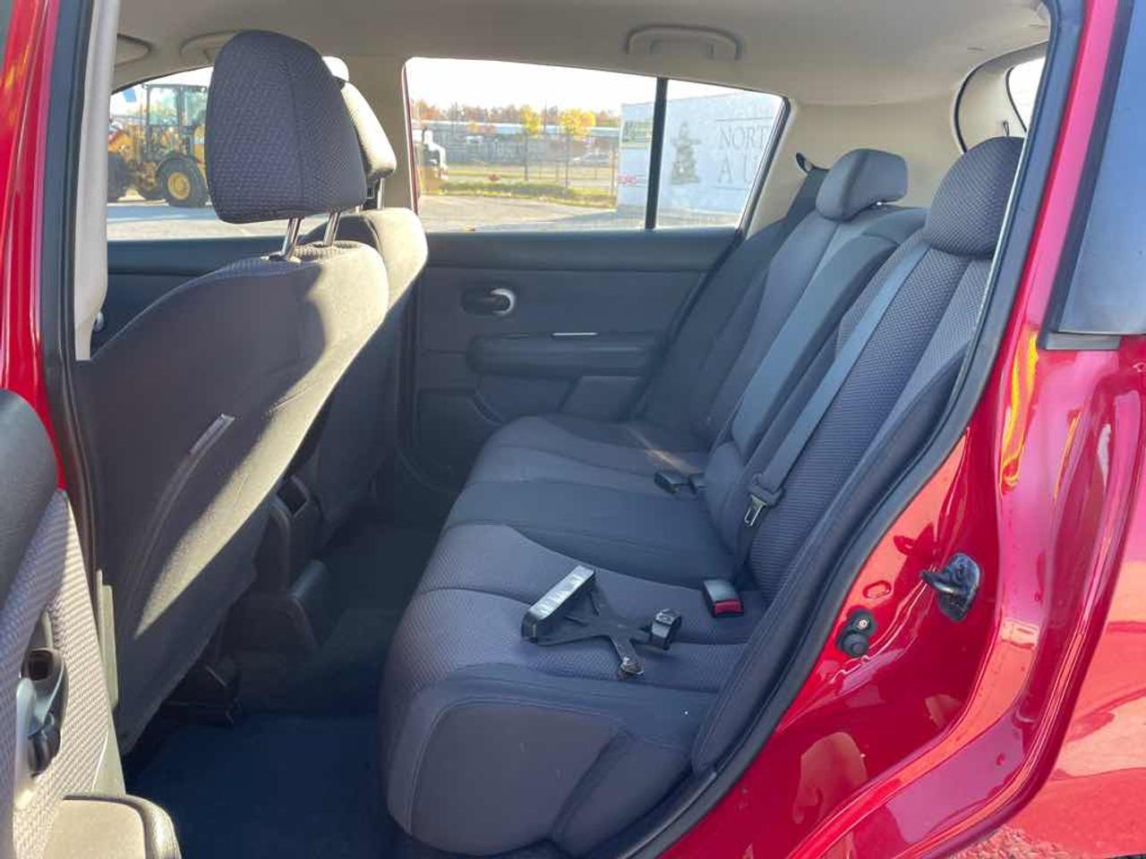 2008 Nissan Versa  Photo