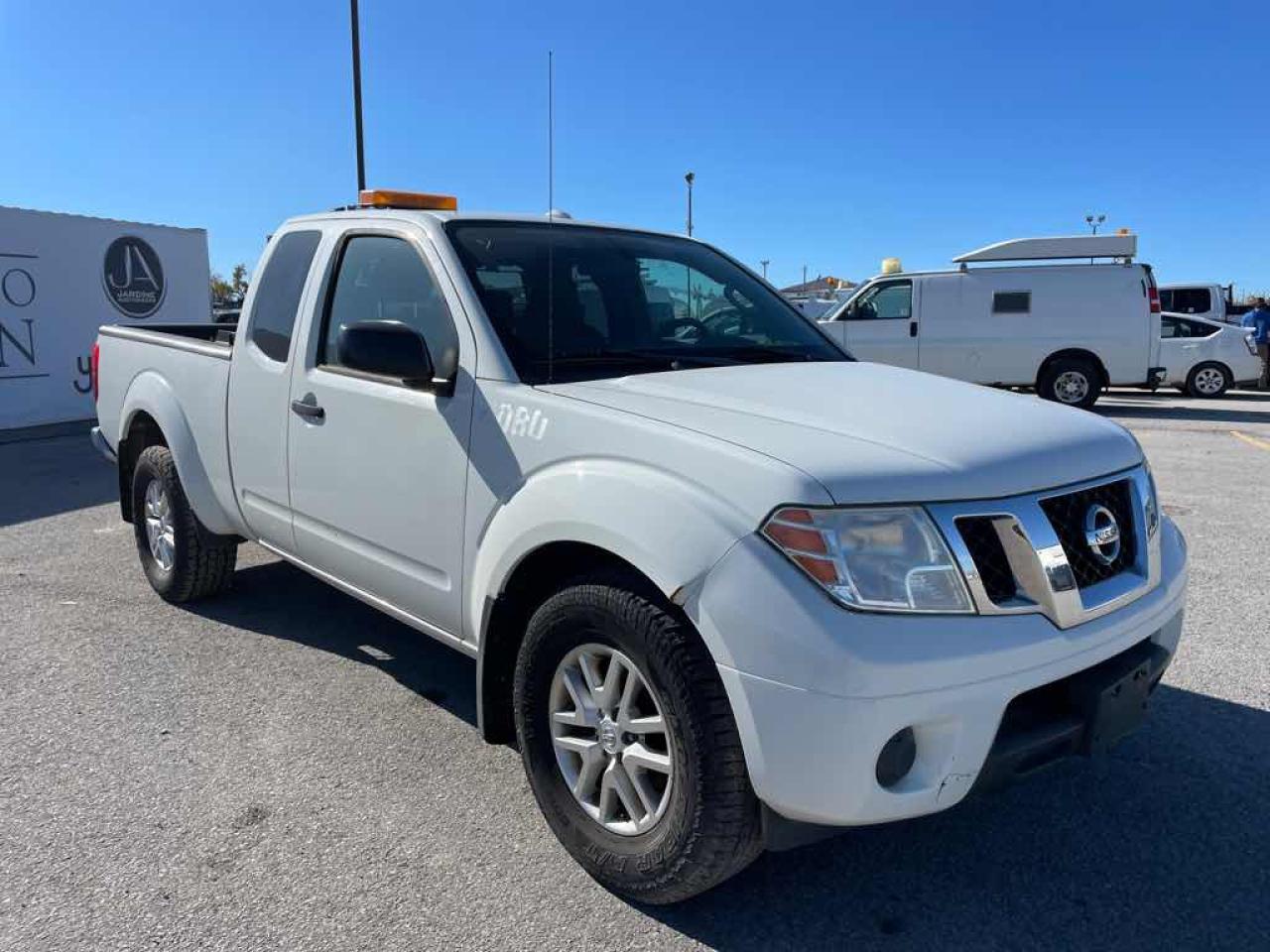 2014 Nissan Frontier  Photo2