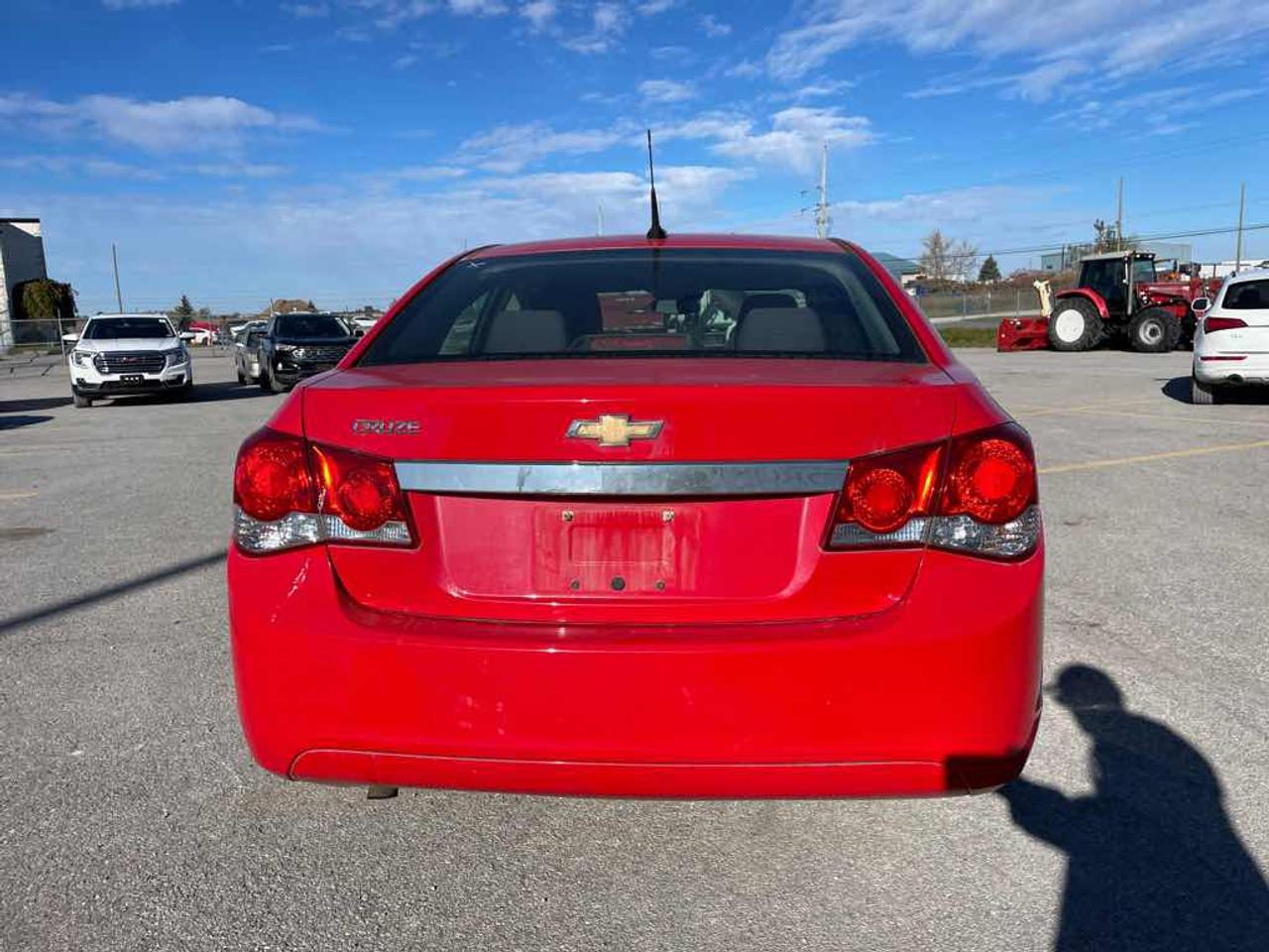 2014 Chevrolet Cruze LS Photo