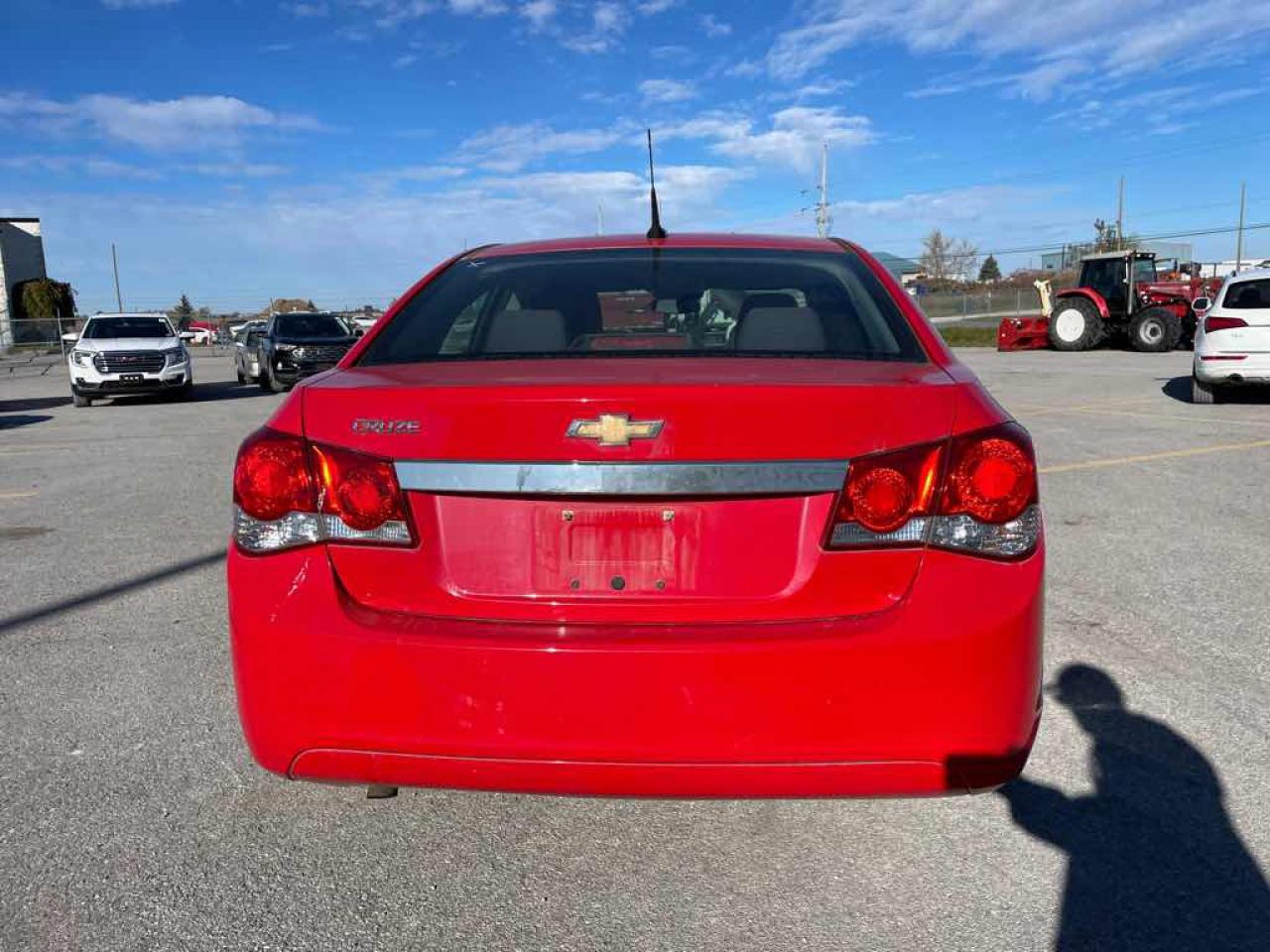 2014 CHEVRO CRUZE LS  Photo4