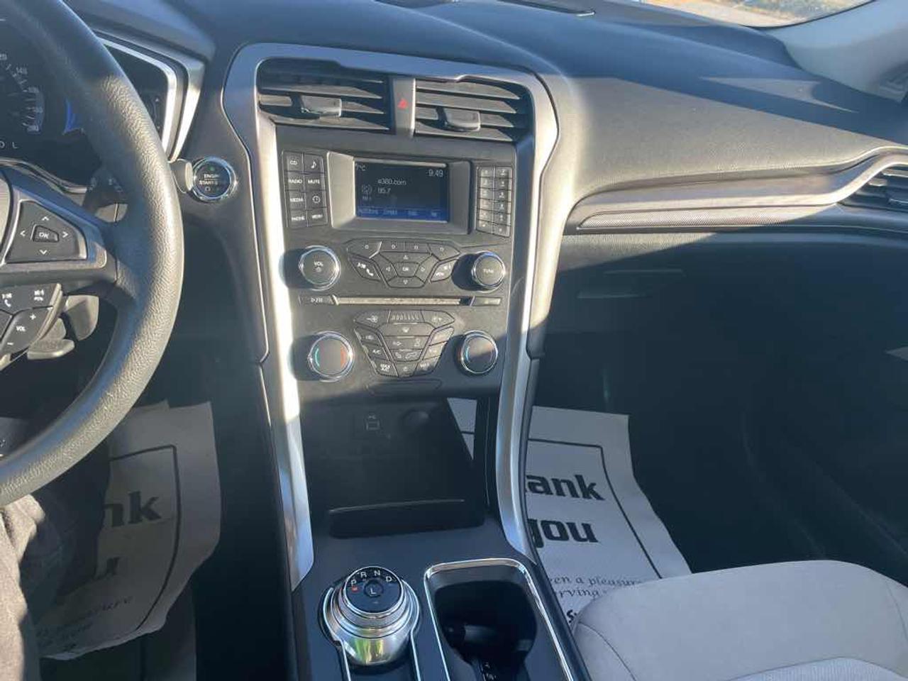 2017 Ford Fusion S Hybrid Photo