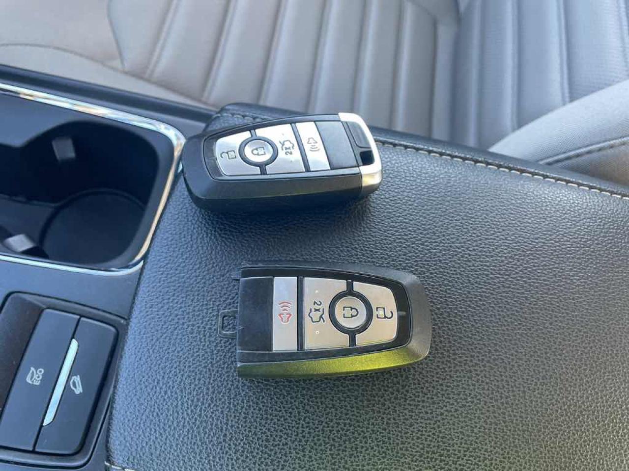 2017 Ford Fusion S Hybrid Photo