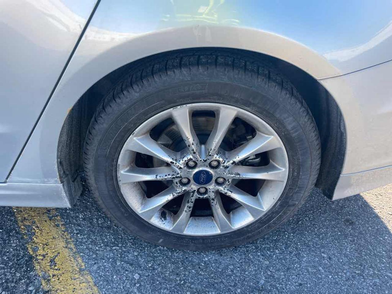 2017 Ford Fusion S Hybrid Photo