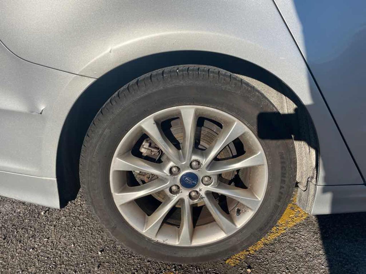 2017 Ford Fusion S Hybrid Photo
