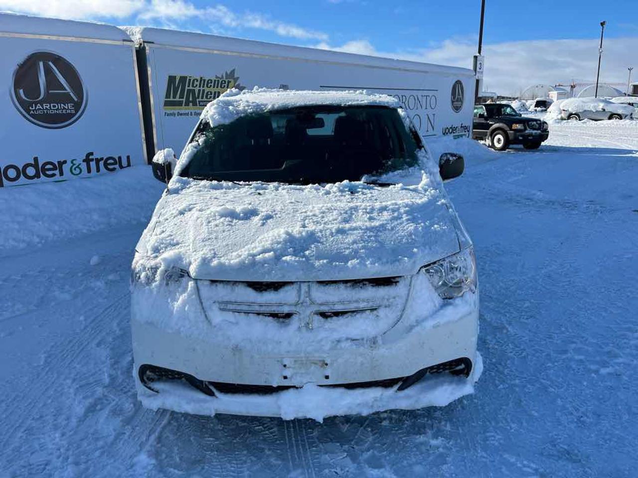 2019 Dodge Grand Caravan SE Photo1