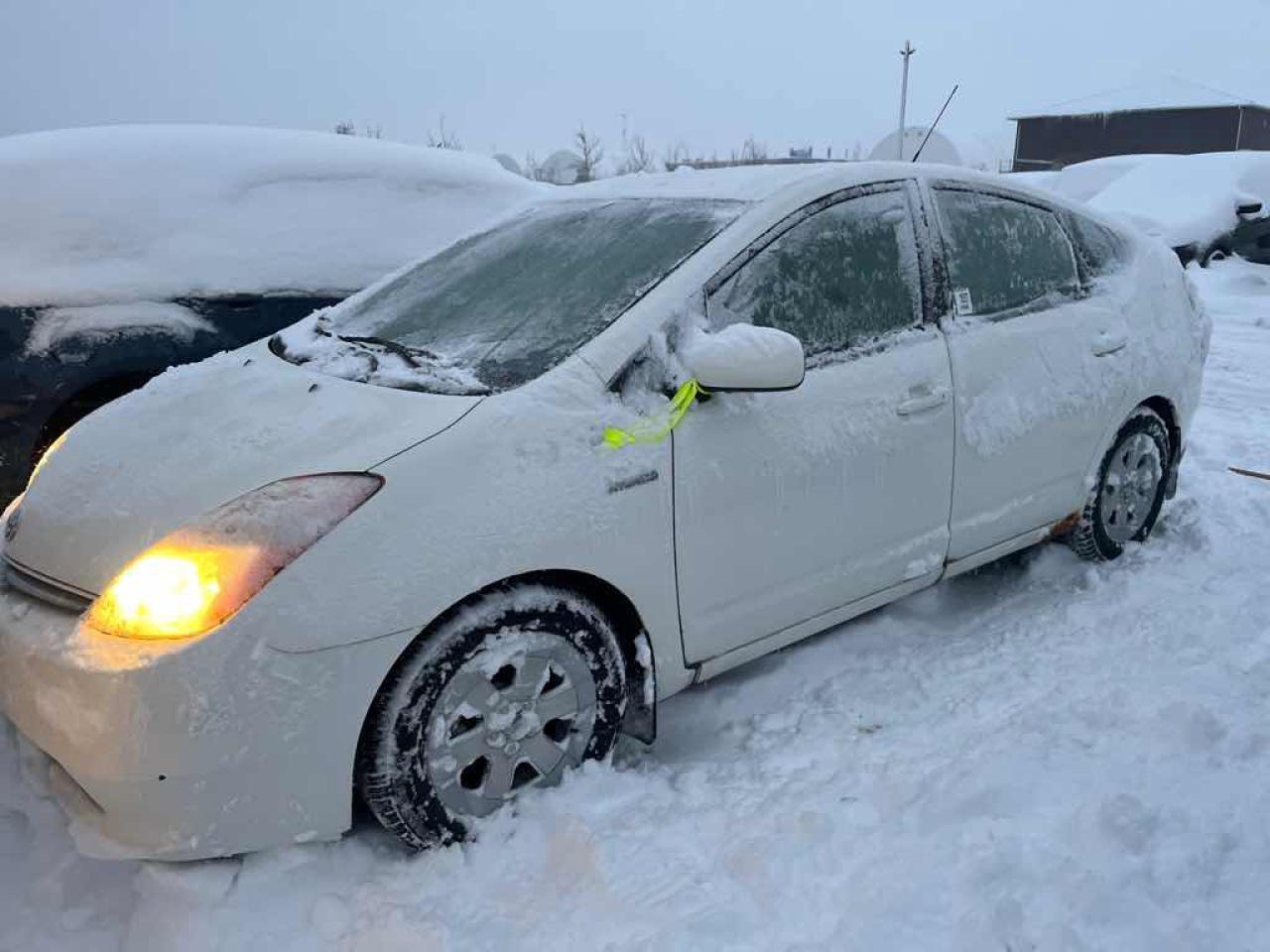 UNFIT OWNERSHIP - MUST TOW VEHICLE. TPMS LIGHT ON.