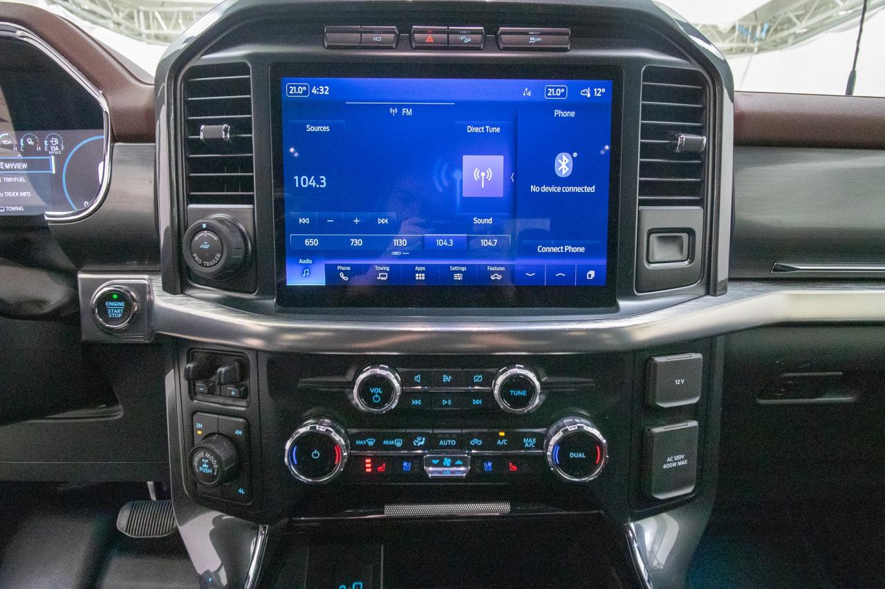 2022 Ford F-150 Lariat 4WD SuperCrew 5.5' Box Photo5