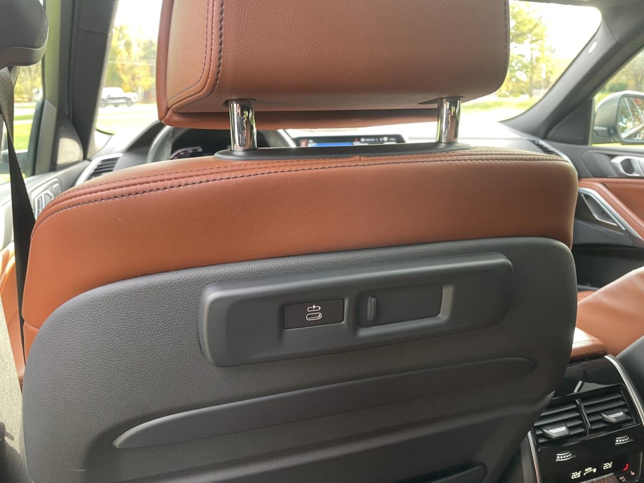 2022 BMW X6 xDrive40i *One Owner / Dealer serviced - Photo #20