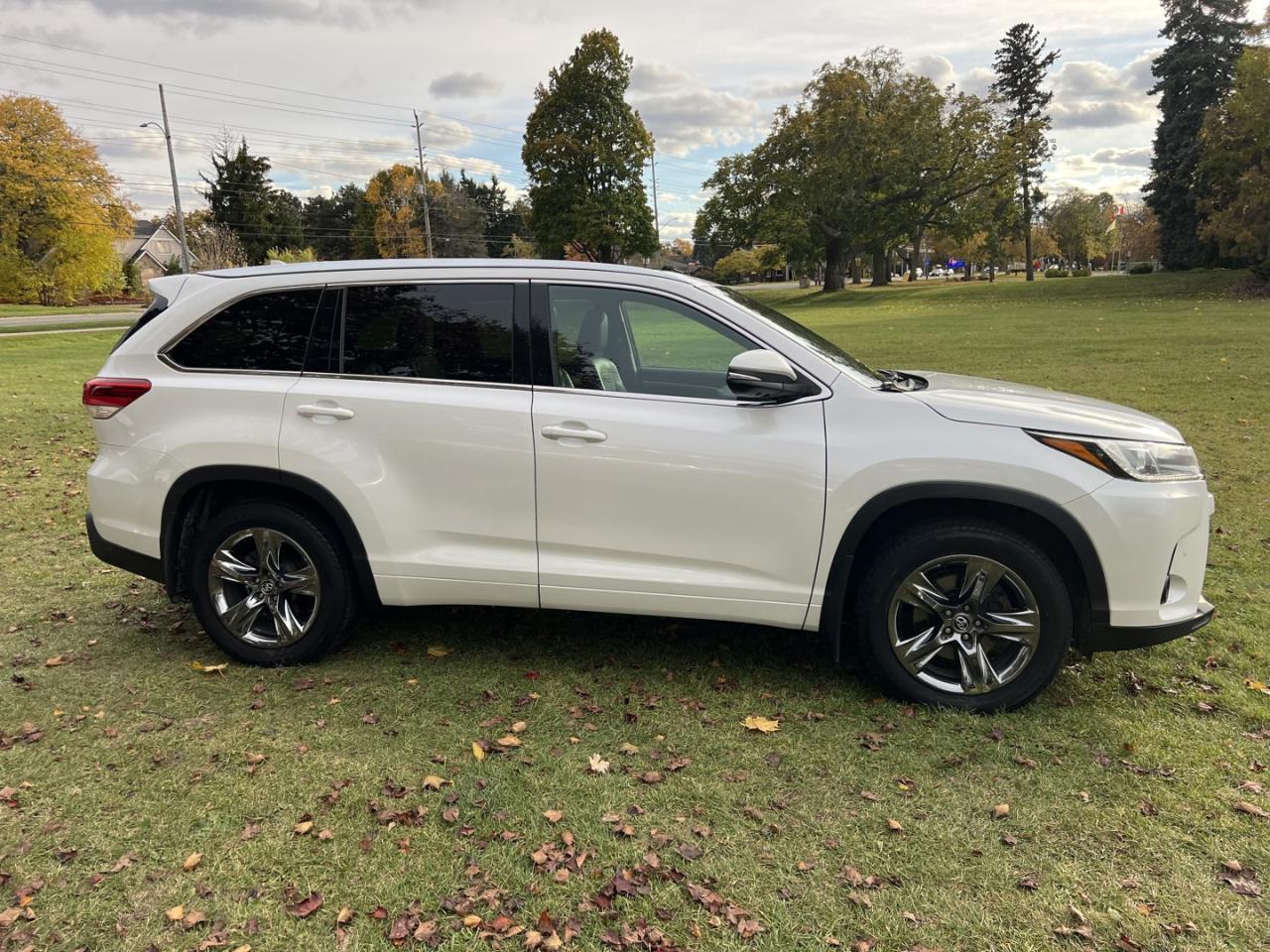 2018 Toyota Highlander Limited AWD * One Owner - Photo #4