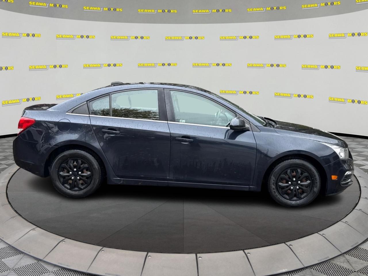 2016 Chevrolet Cruze Limited 1LT - Photo #2