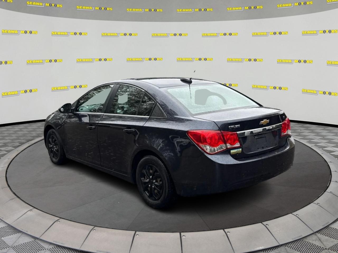 2016 Chevrolet Cruze Limited 1LT - Photo #5