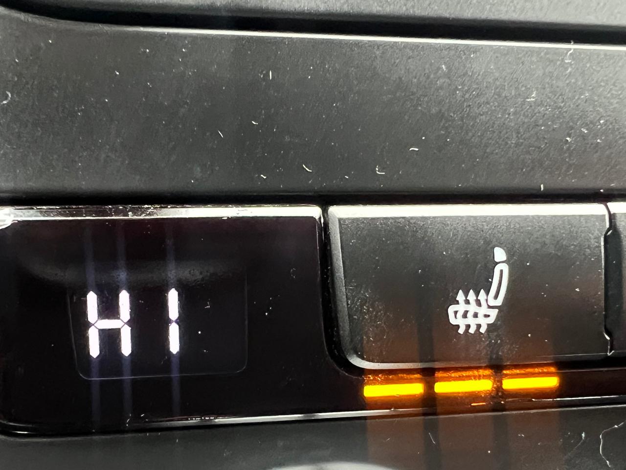 2015 Volkswagen Passat Trendline-BACK CAM-BLUETOOTH-HEATED SEATS - Photo #25