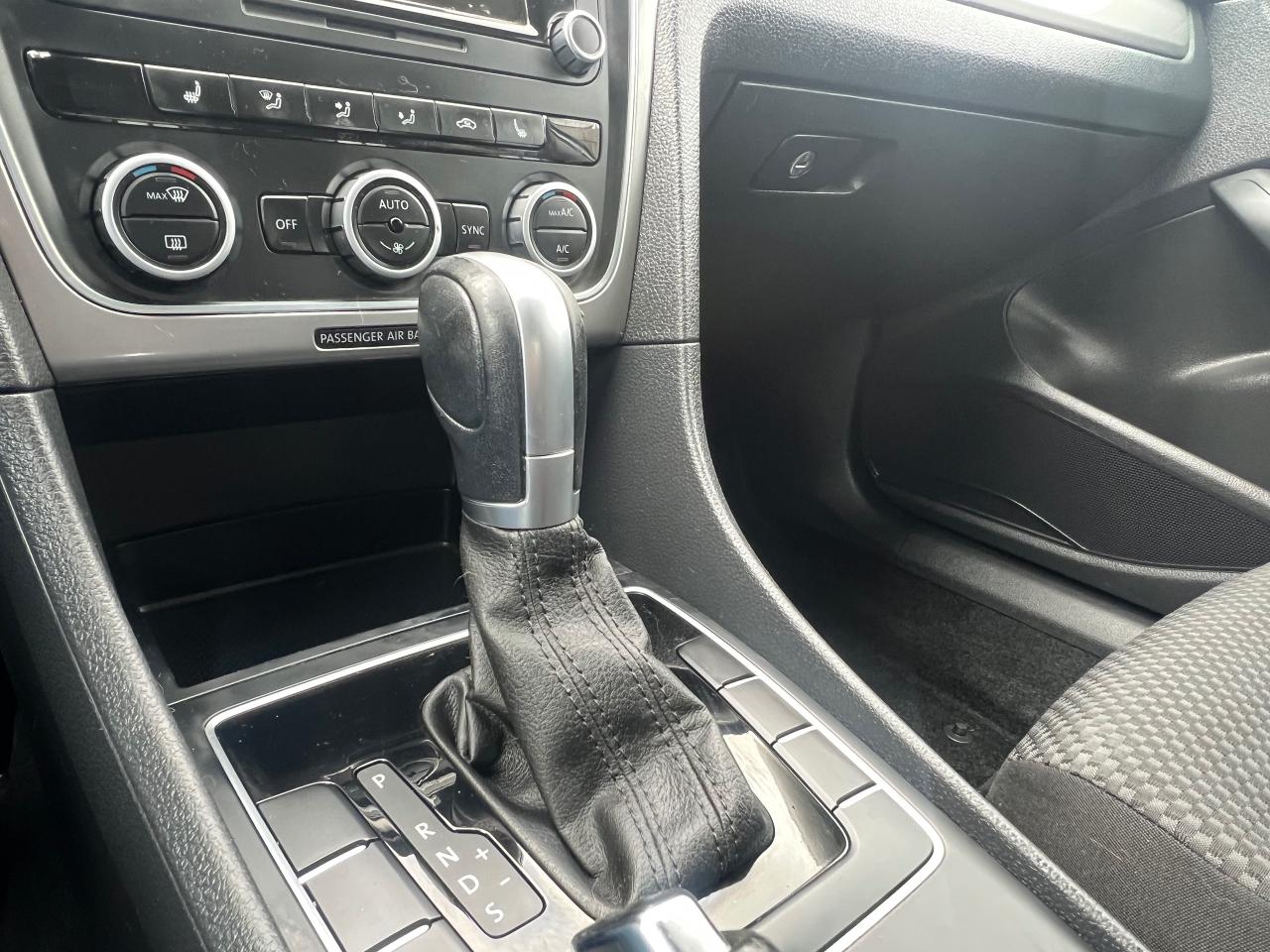 2015 Volkswagen Passat Trendline-BACK CAM-BLUETOOTH-HEATED SEATS - Photo #23