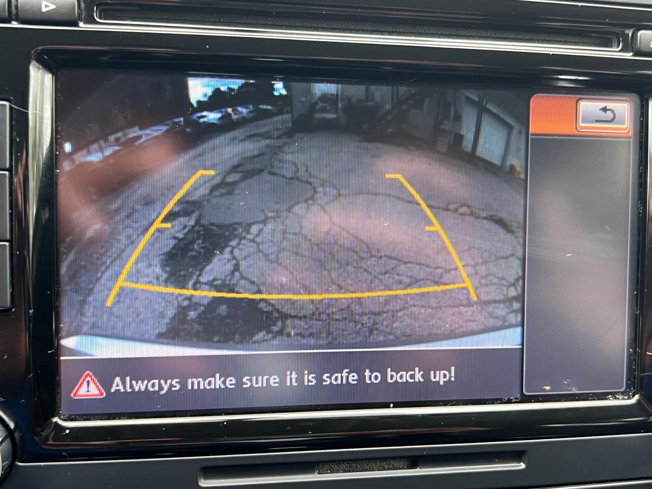 2015 Volkswagen Passat Trendline-BACK CAM-BLUETOOTH-HEATED SEATS - Photo #24