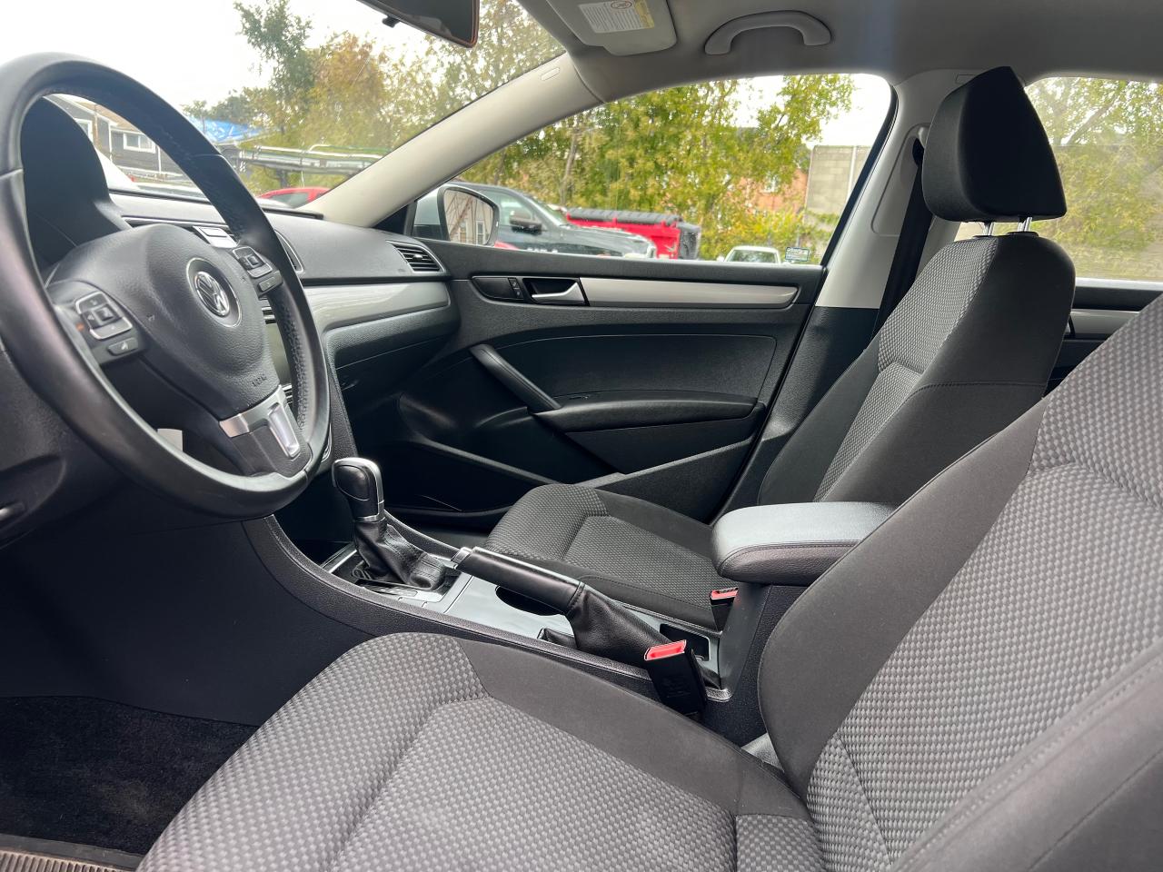 2015 Volkswagen Passat Trendline-BACK CAM-BLUETOOTH-HEATED SEATS - Photo #10