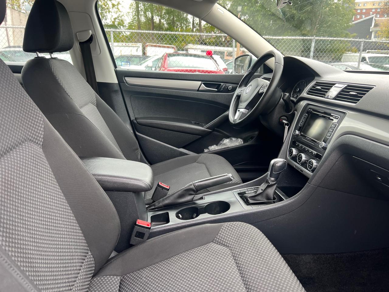 2015 Volkswagen Passat Trendline-BACK CAM-BLUETOOTH-HEATED SEATS - Photo #17