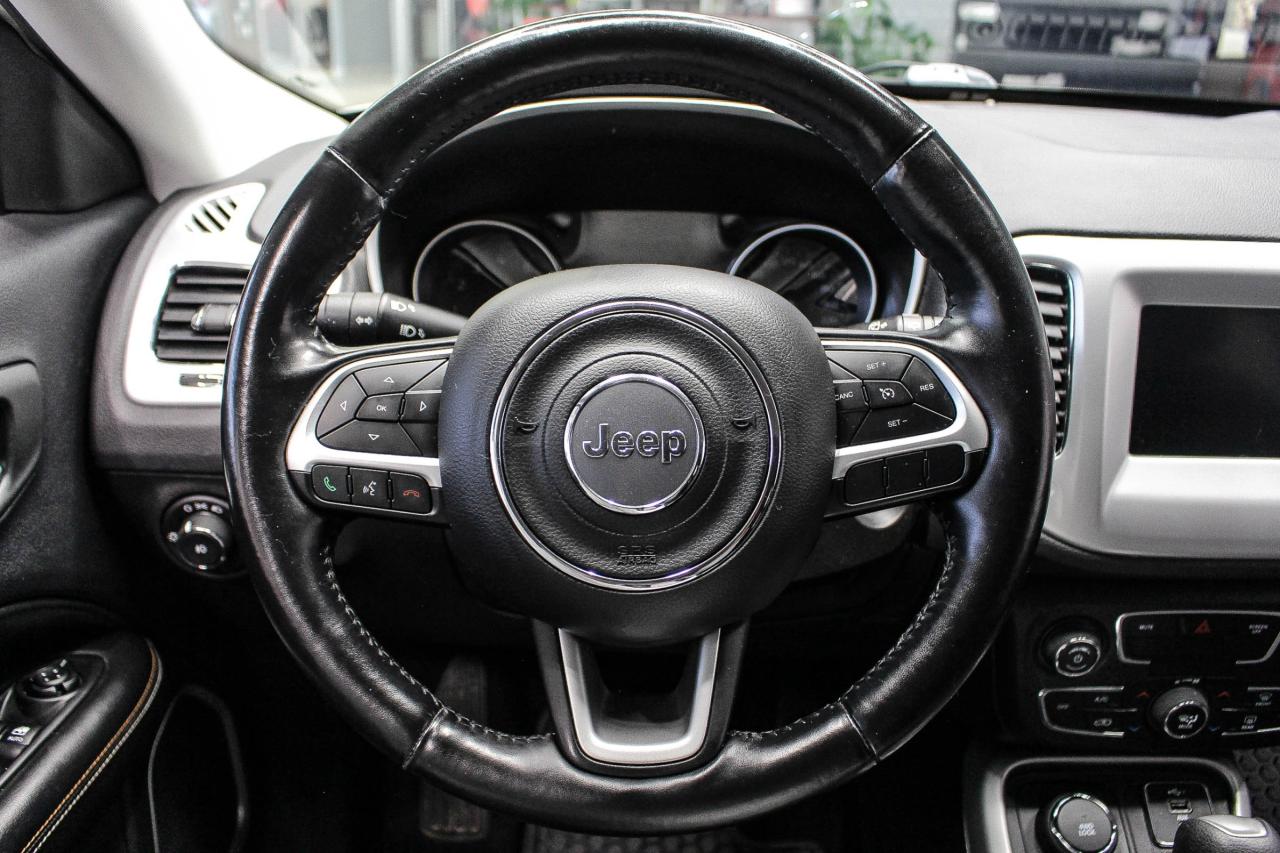 2020 Jeep Compass Sport CLOTH UPHOLSTERY - HEATED FRONT SEATS - CLEAN CARFAX! Photo