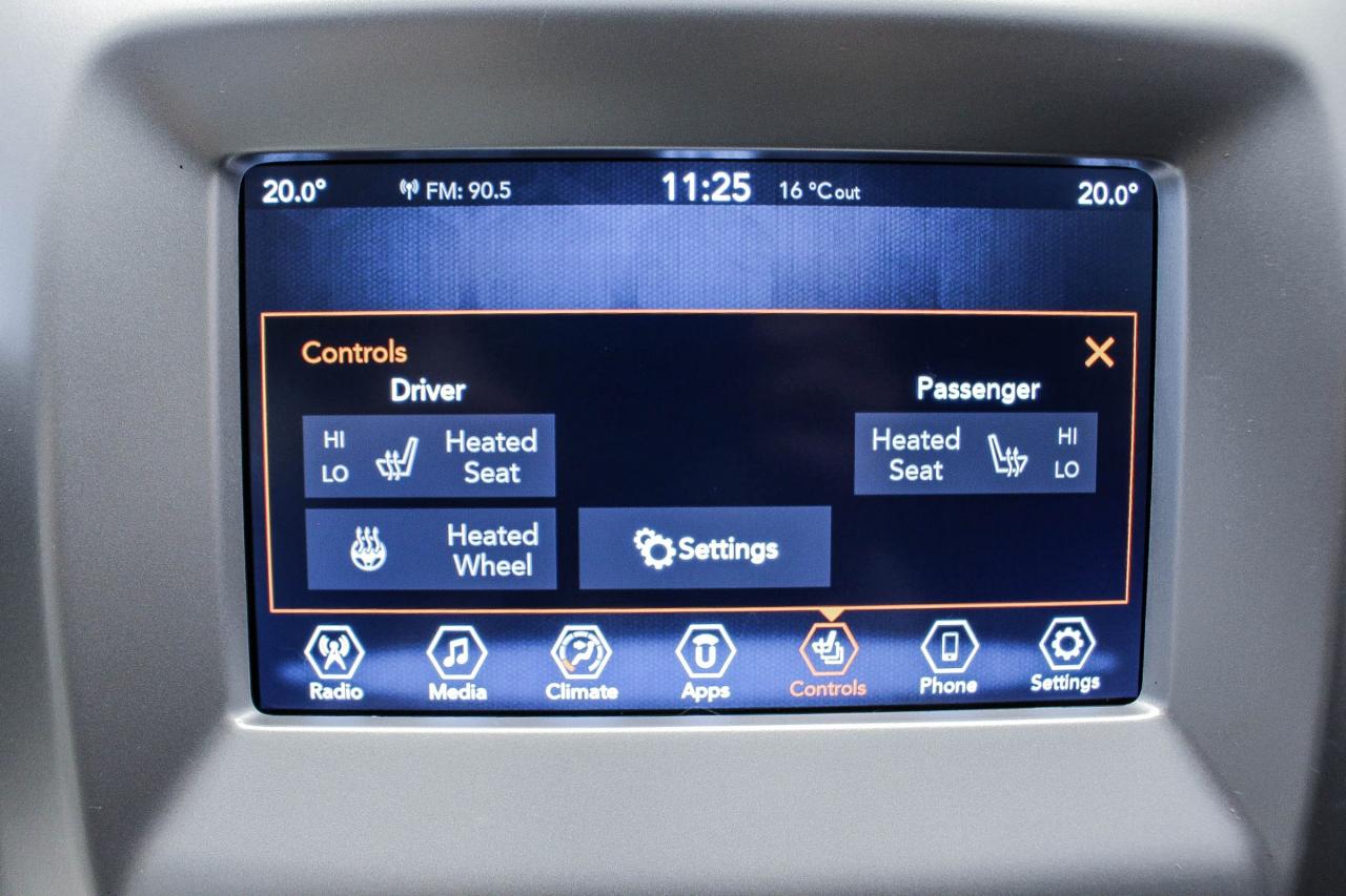 2020 Jeep Compass Sport CLOTH UPHOLSTERY - HEATED FRONT SEATS - CLEAN CARFAX! Photo