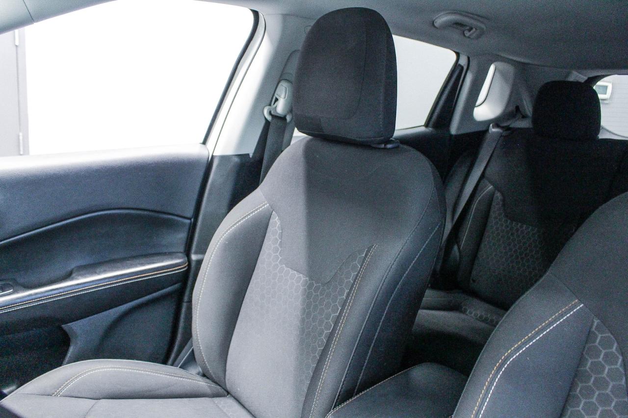 2020 Jeep Compass Sport CLOTH UPHOLSTERY - HEATED FRONT SEATS - CLEAN CARFAX! Photo