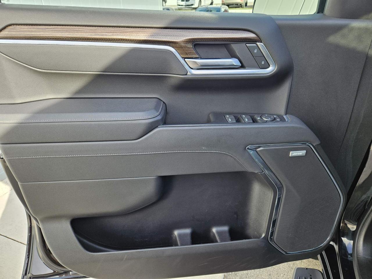 2025 Chevrolet Silverado 1500 RST One Owner | Leather | Sunroof | True North | 6'6 Box | 20" Wheels Photo