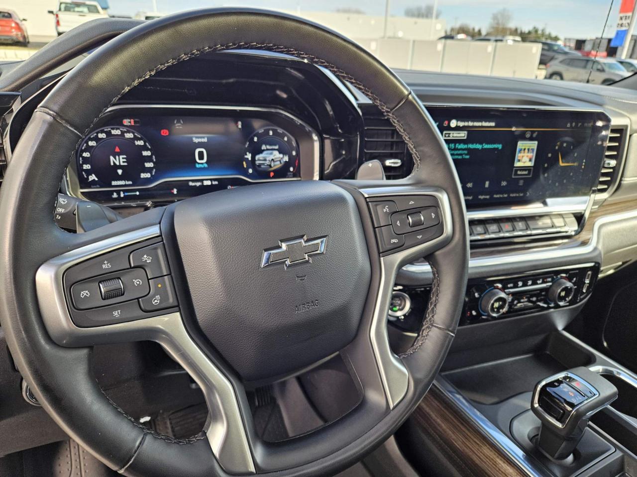 2025 Chevrolet Silverado 1500 RST One Owner | Leather | Sunroof | True North | 6'6 Box | 20" Wheels Photo