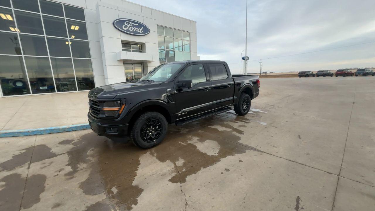 2025 Ford F-150 XLT 4WD SuperCrew 5.5' Box Photo5