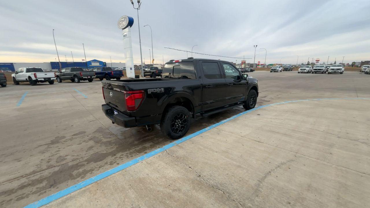 2025 Ford F-150 XLT 4WD SuperCrew 5.5' Box Photo5