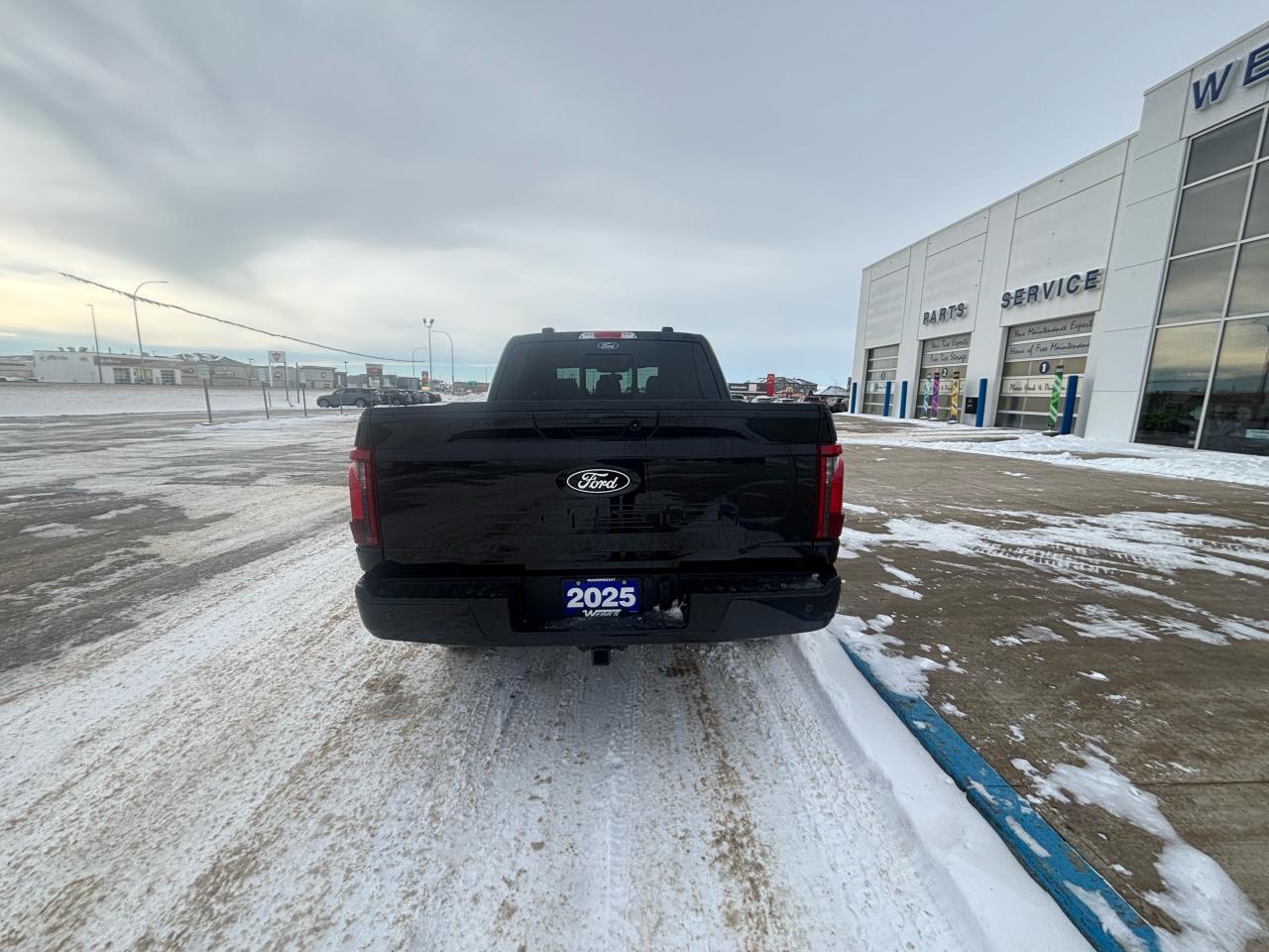 2025 Ford F-150 XLT 4WD SuperCrew 5.5' Box Photo2