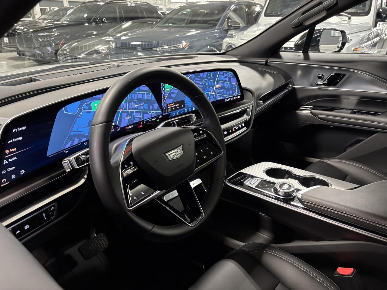 2024 Cadillac LYRIQ 1SA|TECH|CLUSTERNAV|FULLGLASSROOF|LEATHER|SAFETECH - Photo #21
