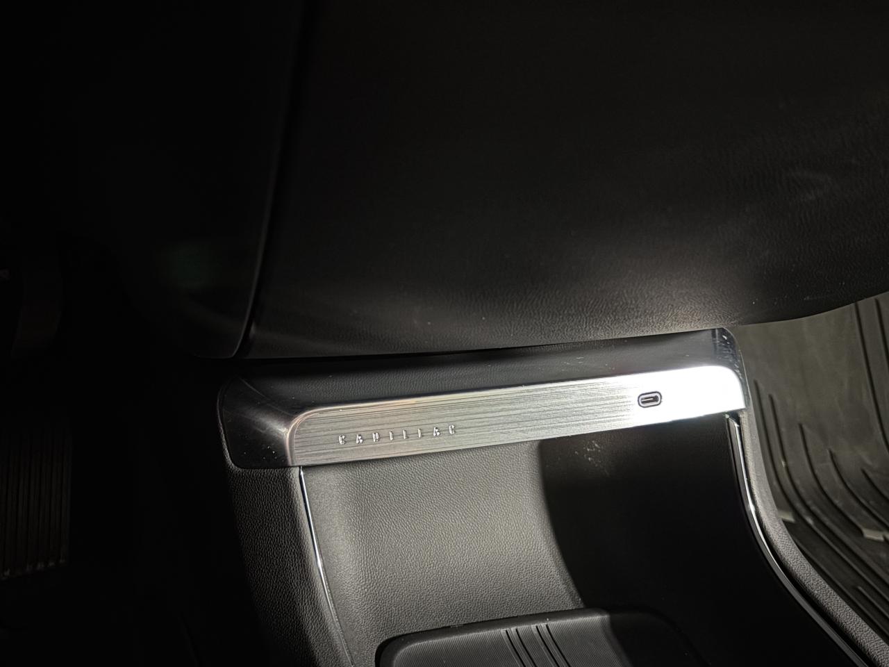 2024 Cadillac LYRIQ 1SA|TECH|CLUSTERNAV|FULLGLASSROOF|LEATHER|SAFETECH - Photo #26