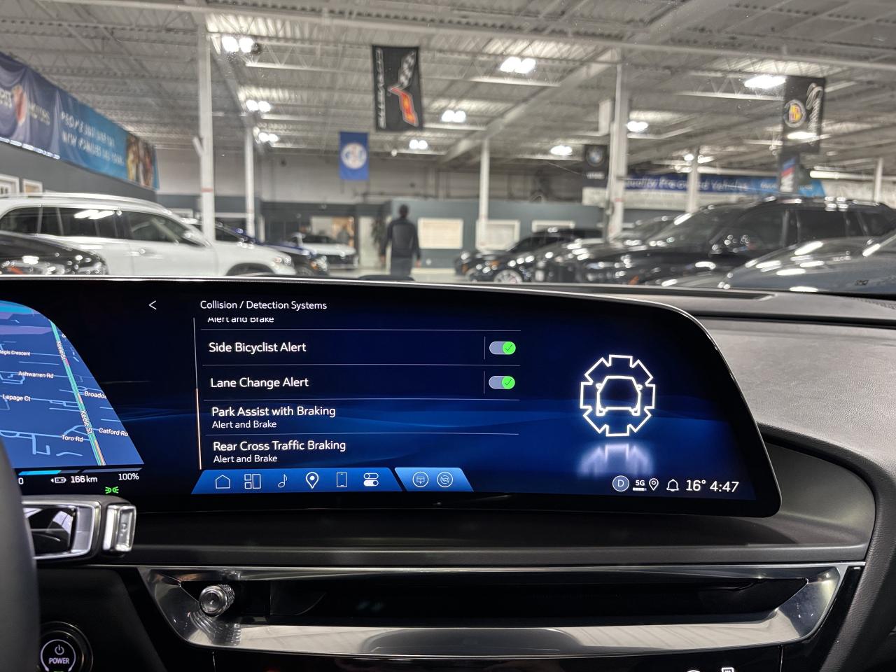 2024 Cadillac LYRIQ 1SA|TECH|CLUSTERNAV|FULLGLASSROOF|LEATHER|SAFETECH - Photo #44