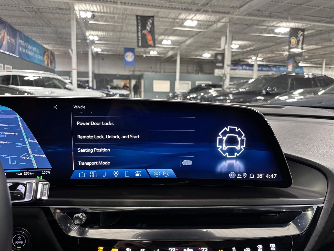 2024 Cadillac LYRIQ 1SA|TECH|CLUSTERNAV|FULLGLASSROOF|LEATHER|SAFETECH - Photo #45