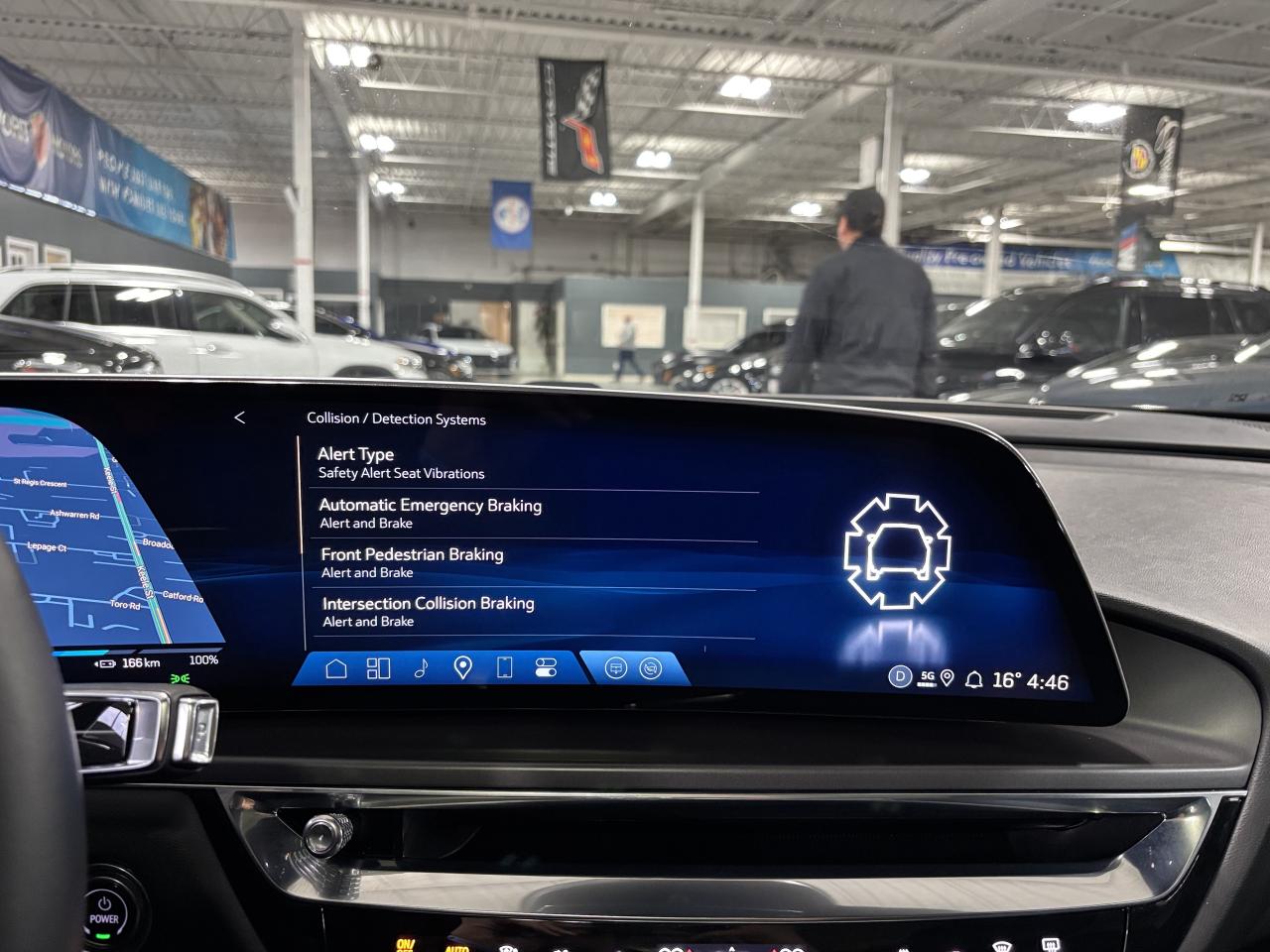 2024 Cadillac LYRIQ 1SA|TECH|CLUSTERNAV|FULLGLASSROOF|LEATHER|SAFETECH - Photo #43