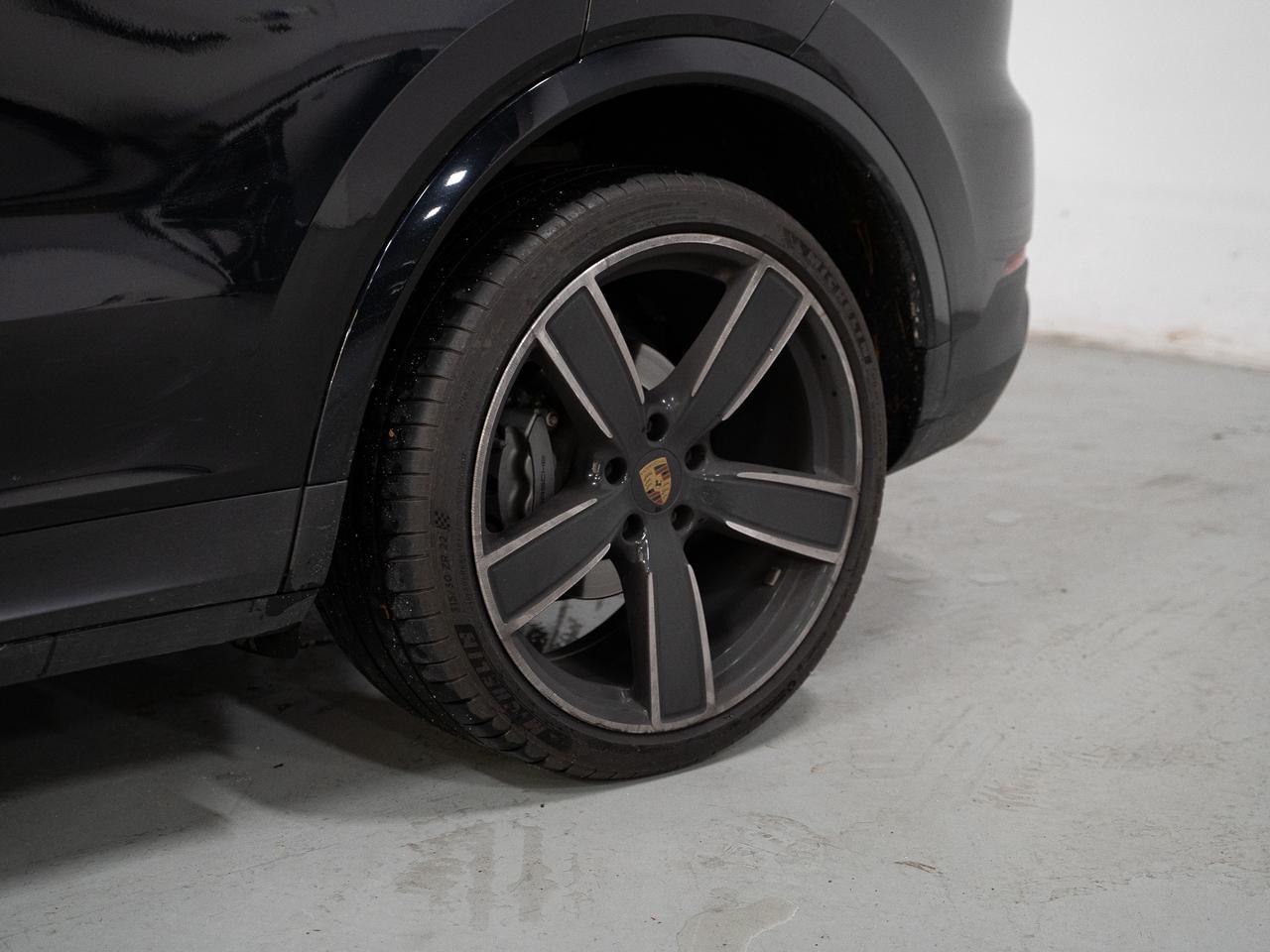 2022 Porsche Cayenne S  | COUPE | PLATINUM EDITION | PREMIUM PLUS PKG Photo