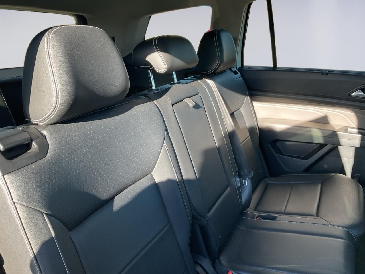 2022 Volkswagen Atlas 3.6L One Owner Off Lease! 7 Seater! Certified! Photo