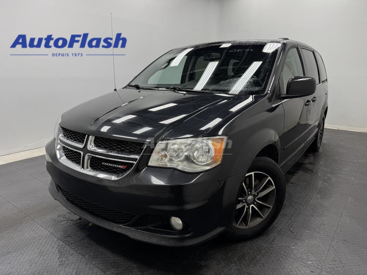 Used 2016 Dodge Grand Caravan SXT, CUIR, 7 PASSAGERS, PORTES MOTORISÉES for sale in Saint-Hubert, QC