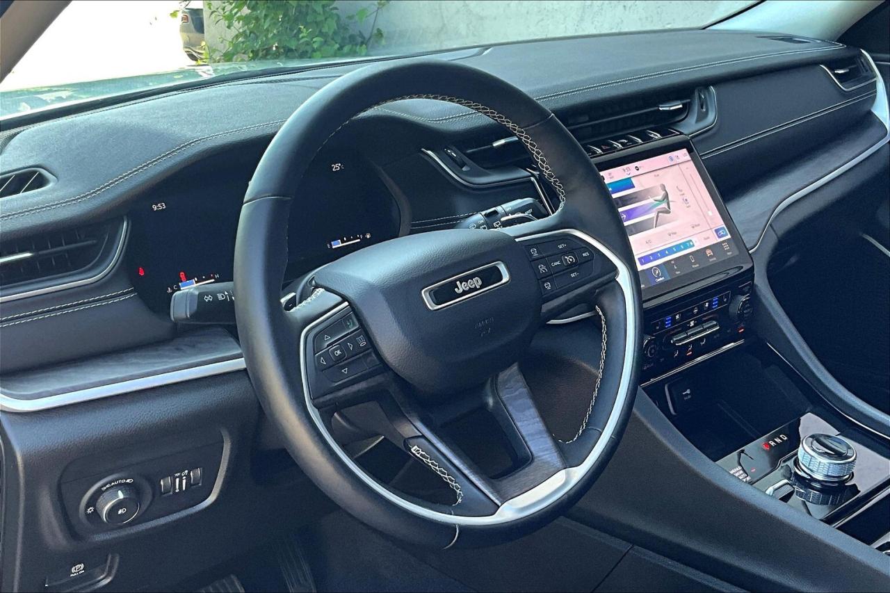 2022 Jeep Grand Cherokee L Limited | 6Seat | Vented Leather | PanoRoof | AWD Photo