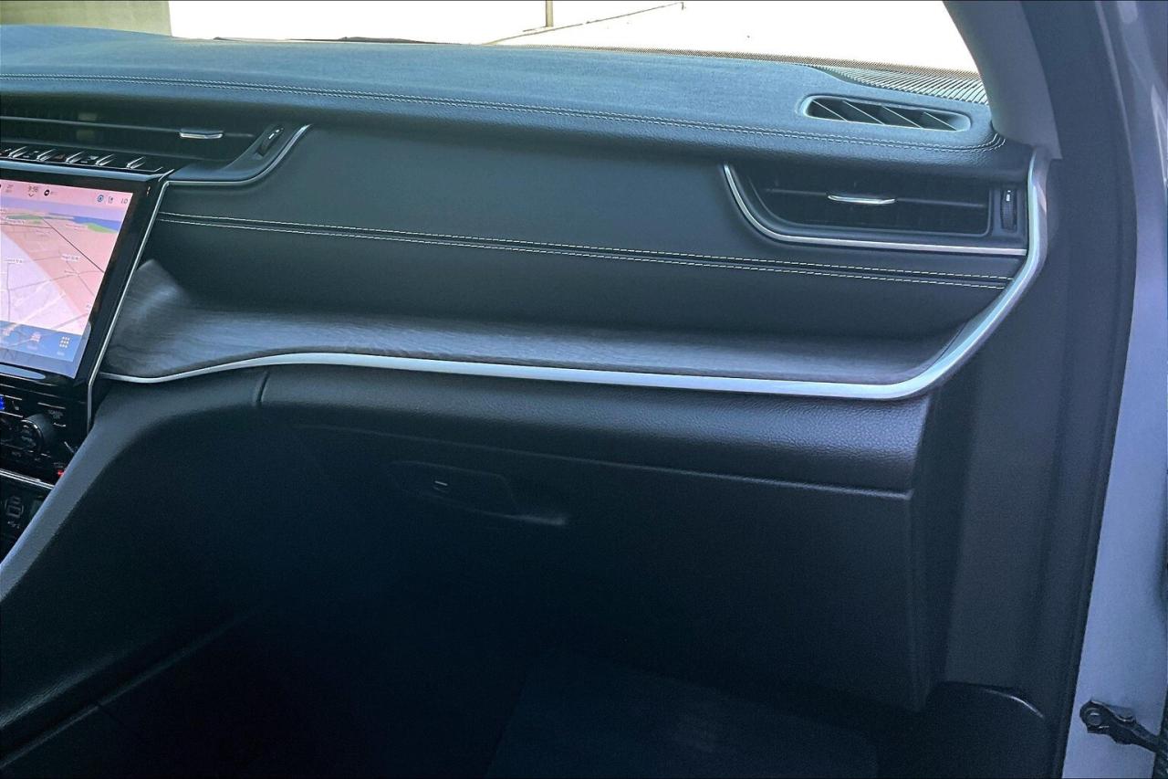 2022 Jeep Grand Cherokee L Limited | 6Seat | Vented Leather | PanoRoof | AWD Photo