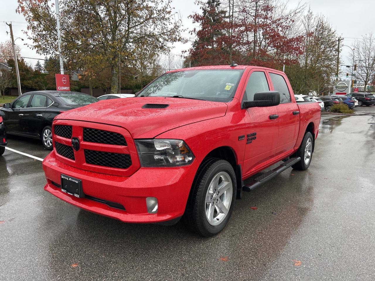 Used 2022 RAM 1500 Classic Express 4x4 Crew Cab 5'7  Box for sale in Surrey, BC
