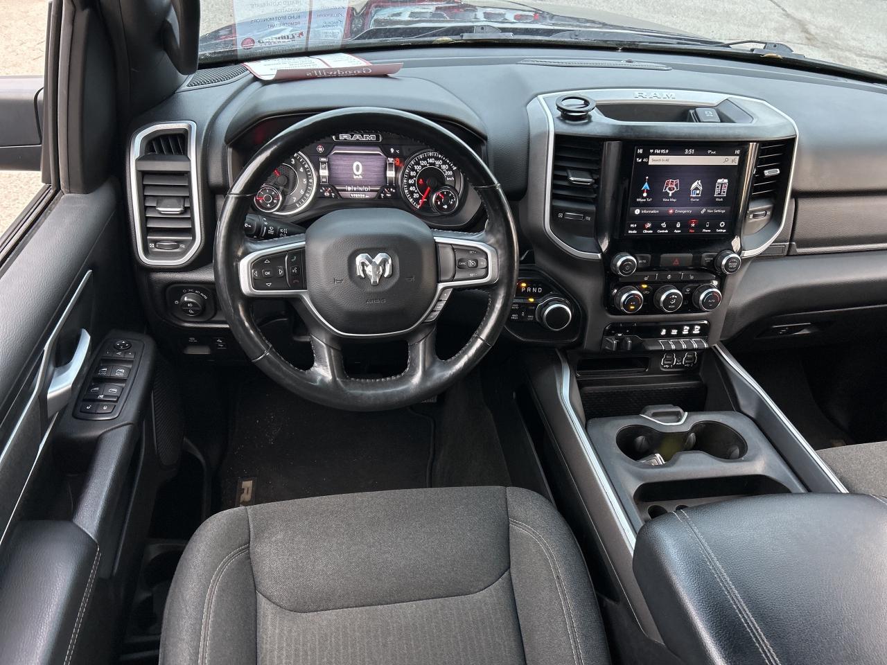 2020 RAM 1500 BIG HORN, REMOTE START, CLEAN CARFAX, BACK UP CAM! - Photo #13