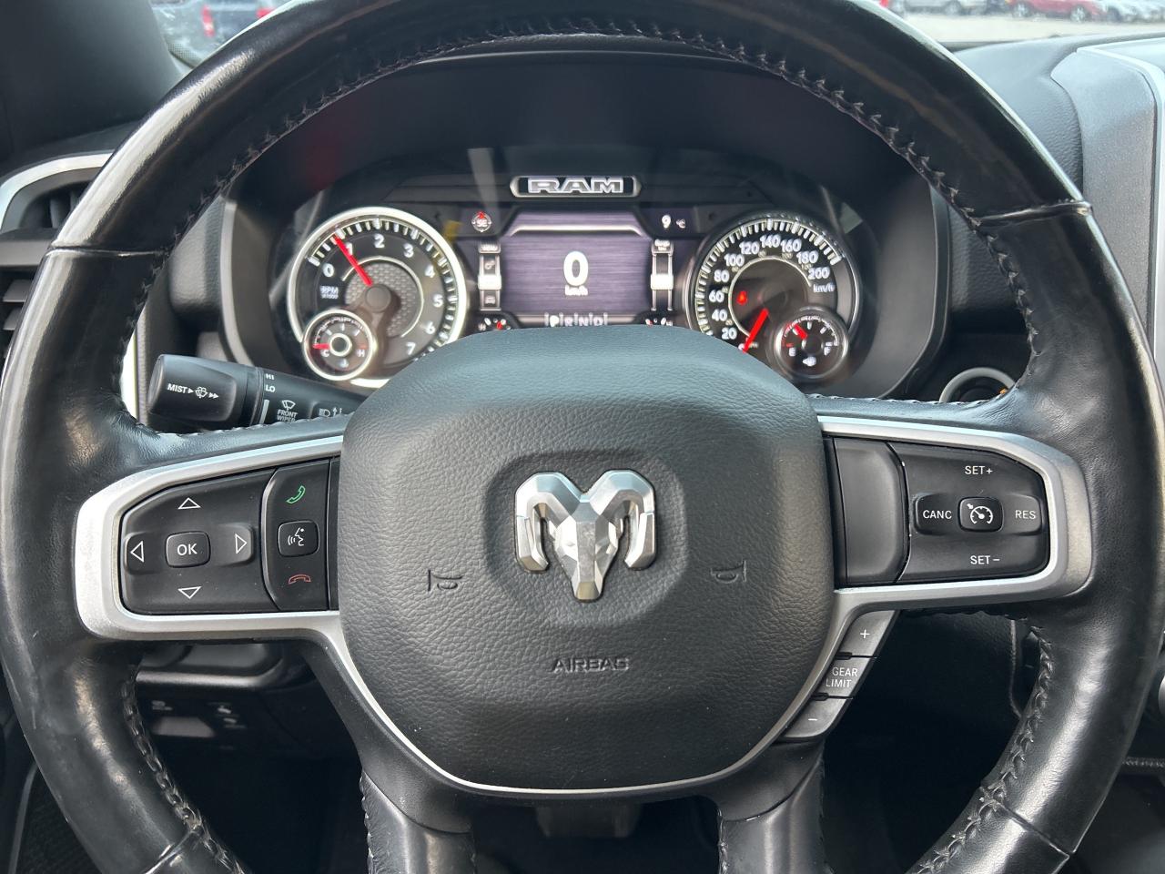 2020 RAM 1500 BIG HORN, REMOTE START, CLEAN CARFAX, BACK UP CAM! - Photo #18