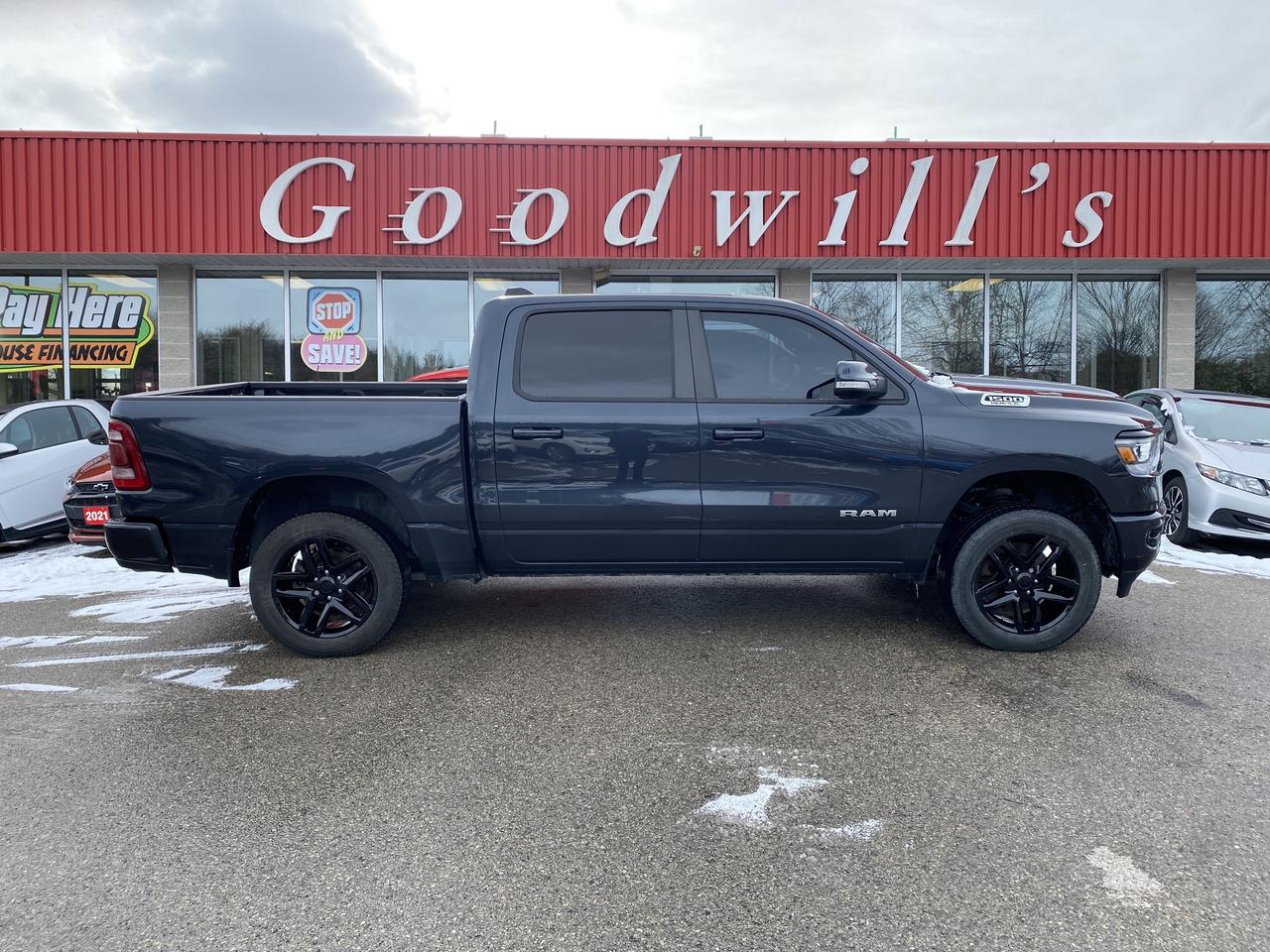 2020 RAM 1500 BIG HORN, REMOTE START, CLEAN CARFAX, BACK UP CAM! - Photo #1