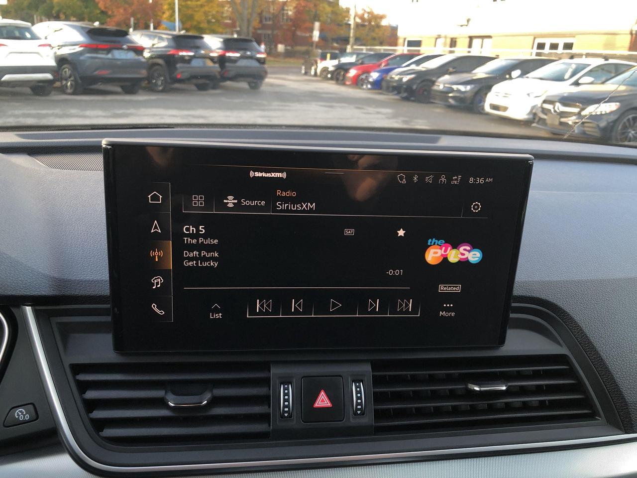 2024 Audi Q5 45 Progressiv LEATHER, PANO. ROOF, NAVI, ADAPTIVE Photo