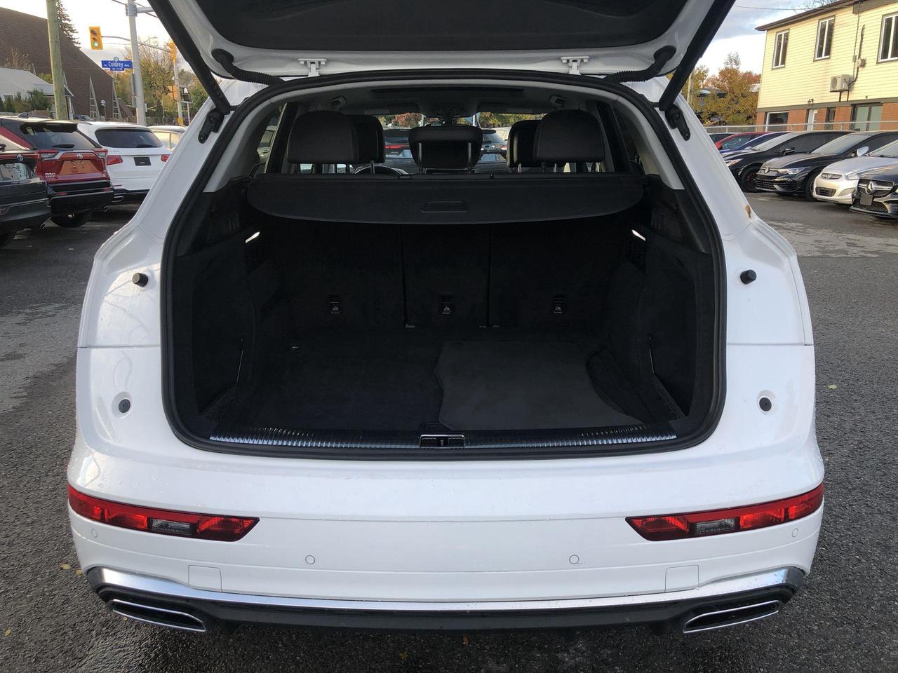 2024 Audi Q5 45 Progressiv LEATHER, PANO. ROOF, NAVI, ADAPTIVE Photo
