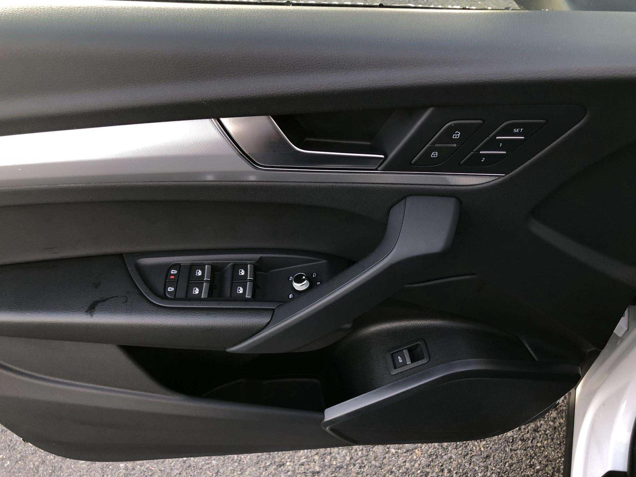 2024 Audi Q5 45 Progressiv LEATHER, PANO. ROOF, NAVI, ADAPTIVE CRUISE, BLIS, LANE ASSIST, 20 AUDI SPORT ALLOYS Photo