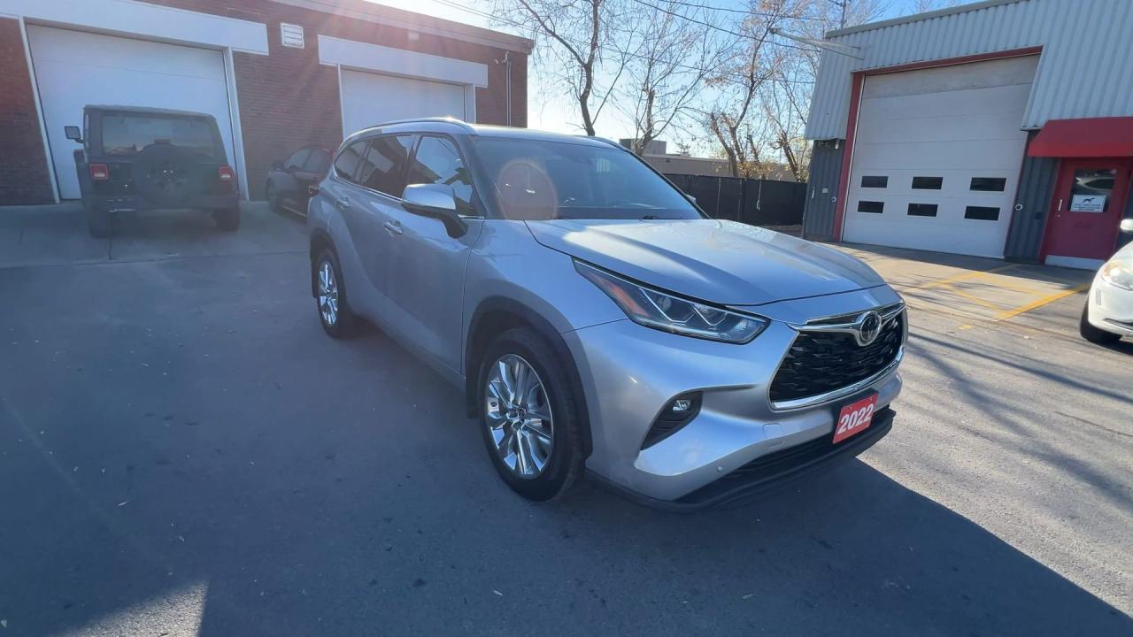 2022 Toyota Highlander LIMITED AWD | 8-PASS | COOLED LEATHER | PANO ROOF Photo