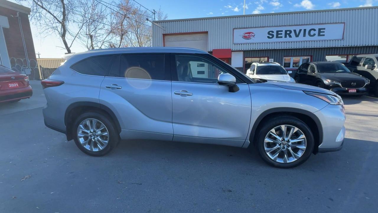 2022 Toyota Highlander LIMITED AWD | 8-PASS | COOLED LEATHER | PANO ROOF Photo