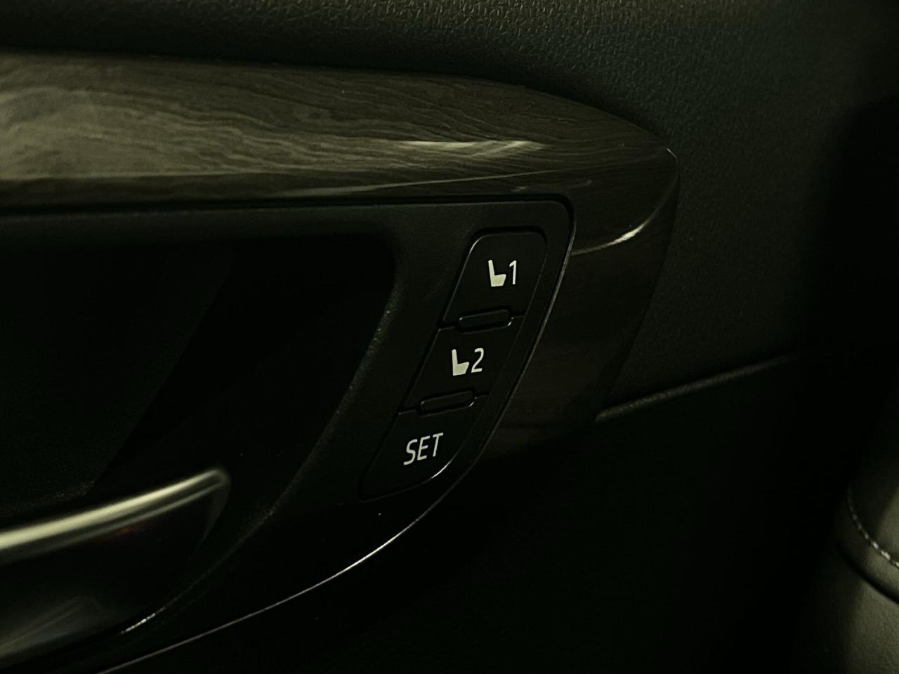 2022 Toyota Highlander LIMITED AWD | 8-PASS | COOLED LEATHER | PANO ROOF Photo