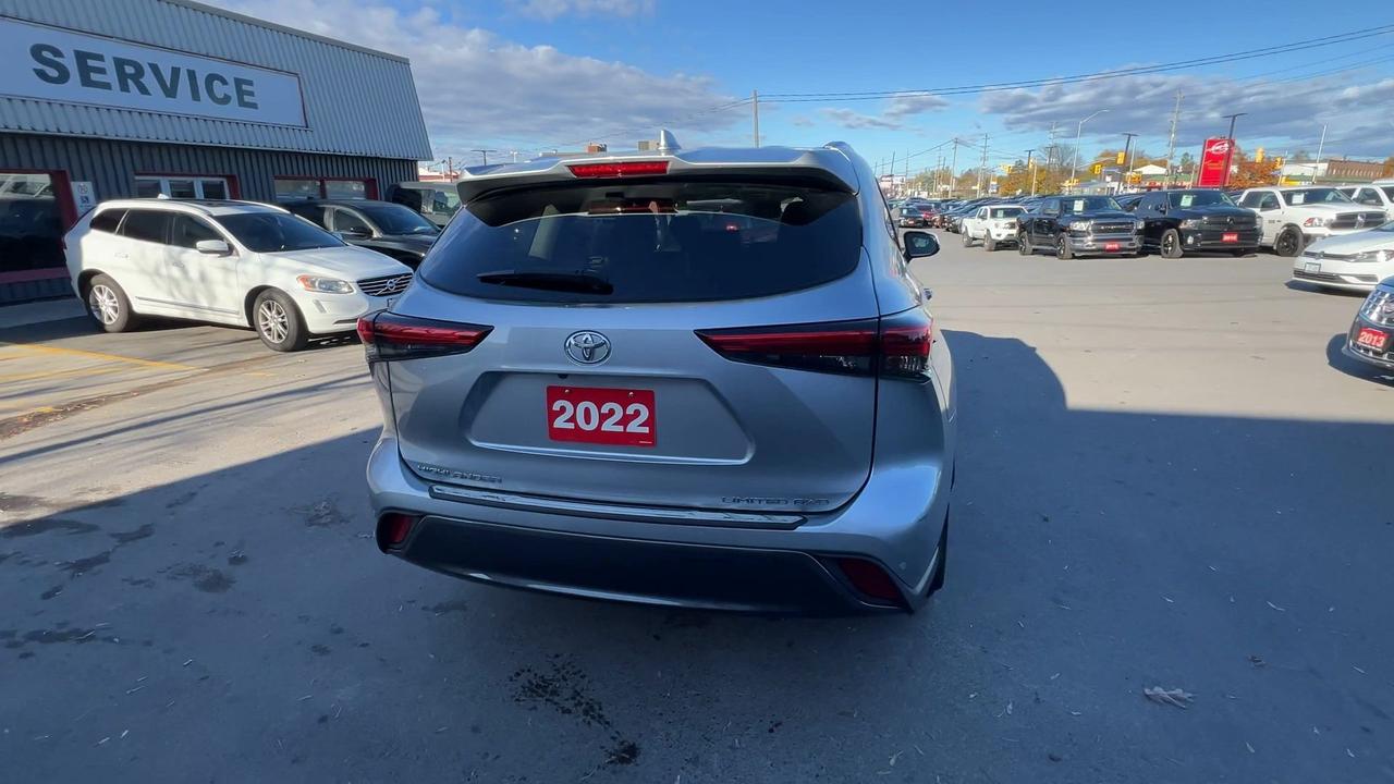 2022 Toyota Highlander LIMITED AWD | 8-PASS | COOLED LEATHER | PANO ROOF Photo